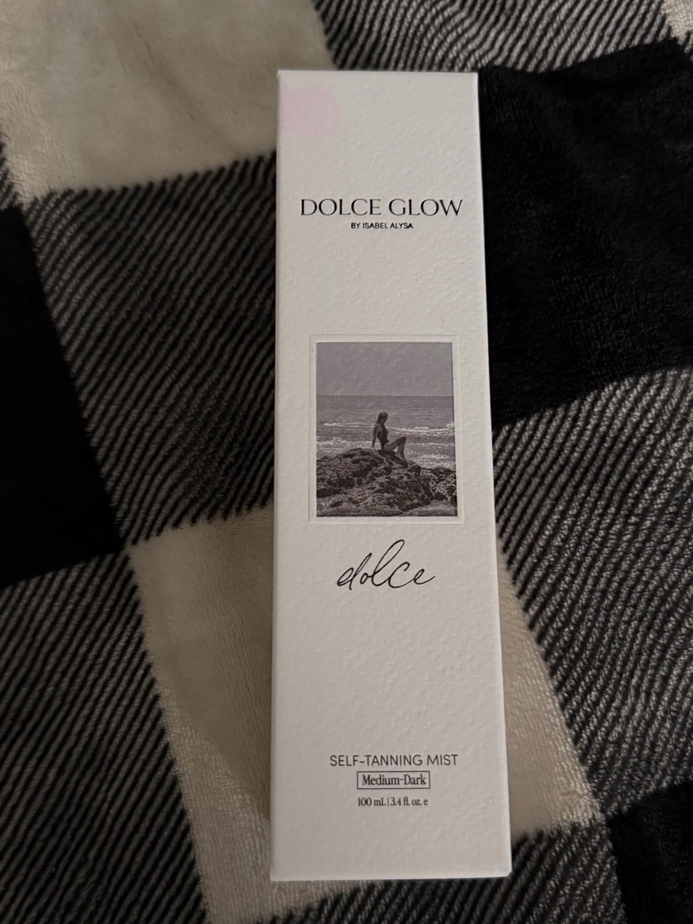 Dolce Glow Self-Tanning Mist by Isabel Alysa - White